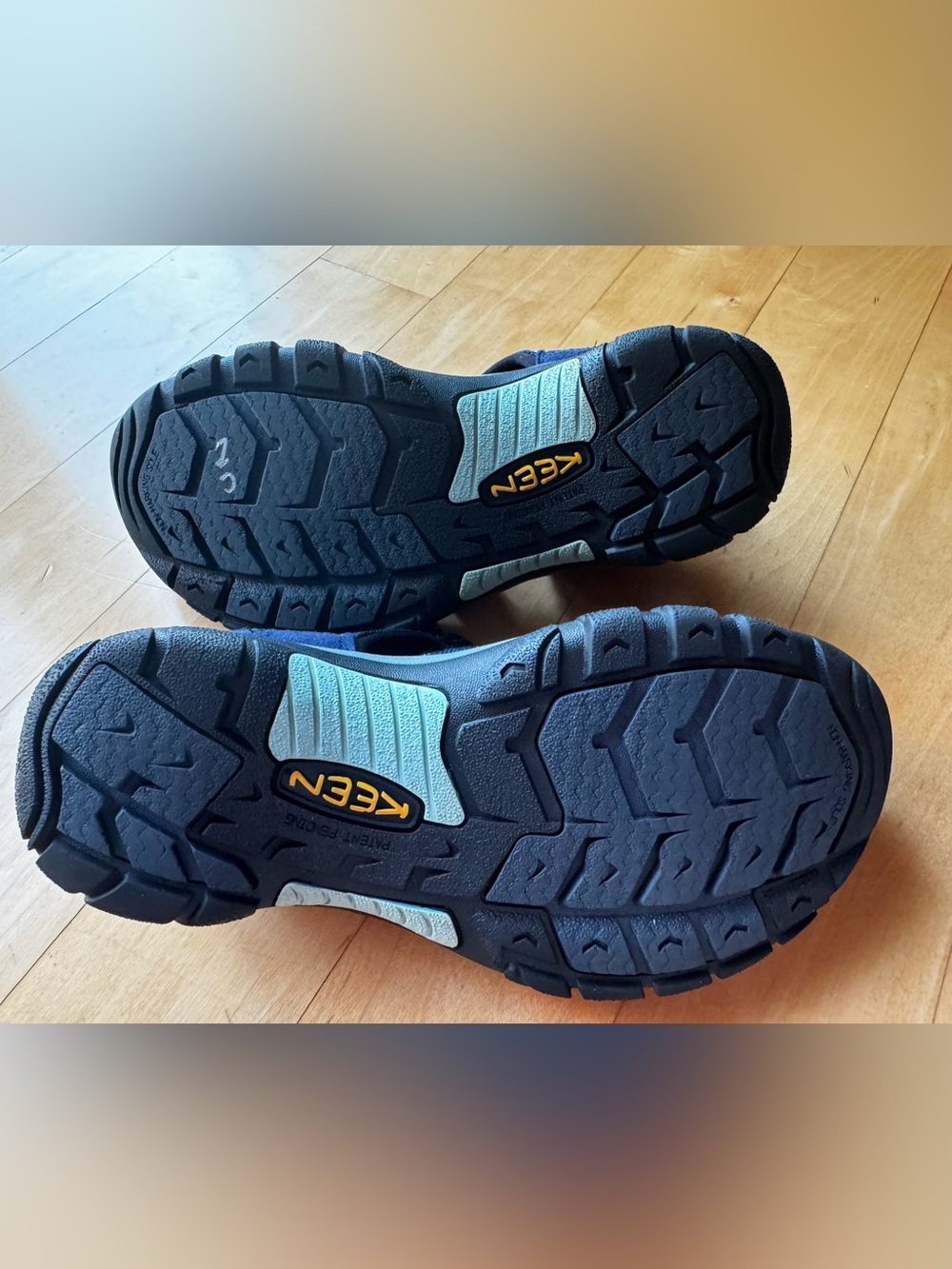 KEEN Newport H2 Women’s Waterproof Hiking Sandals Size 7.5 - Picture 8 of 10
